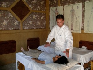 Dr. Shannon treating Vanessa at XiYuan2 2004-10-05_512 021